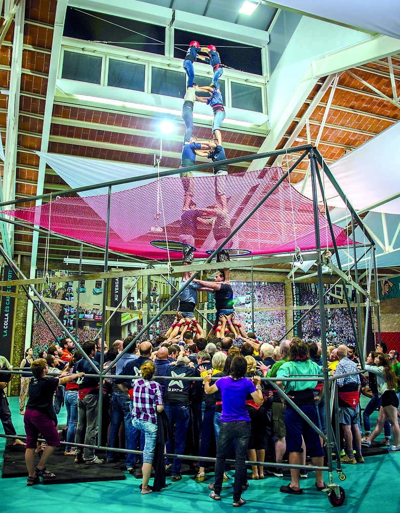 Assaig del 2 de 8 sense folre a la xarxa dels Castellers de Vilafranca