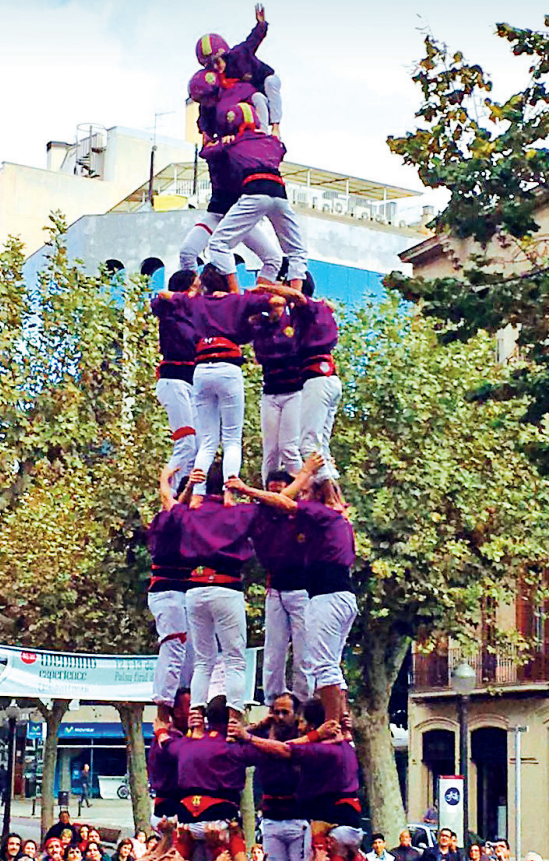 4 de 7 Colla Castellera de la Gavarresa a Manresa, per la diada dels Tirallongues, el 6 de novembre del 2016